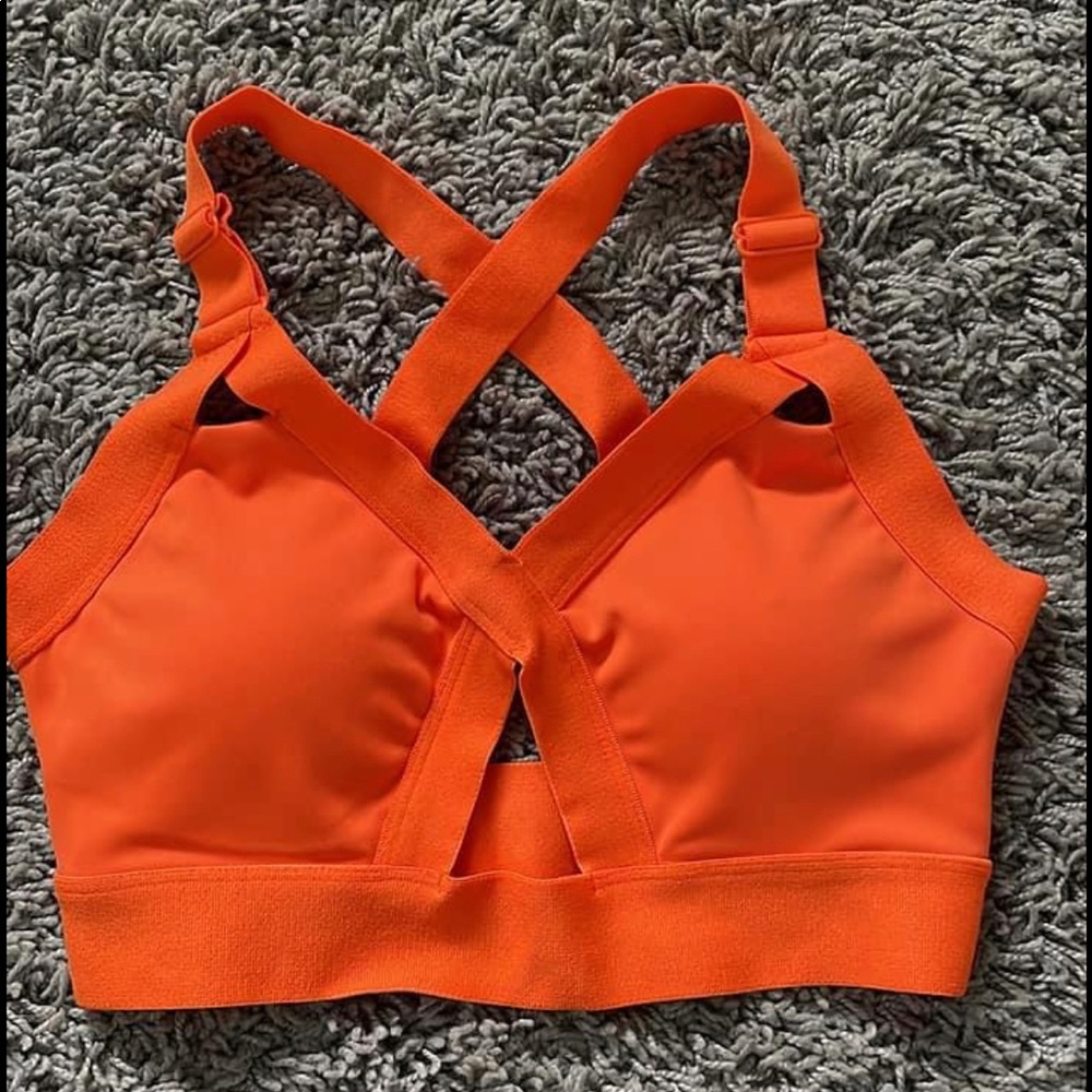 BuffBunny Heartbreaker Bra NWOT
